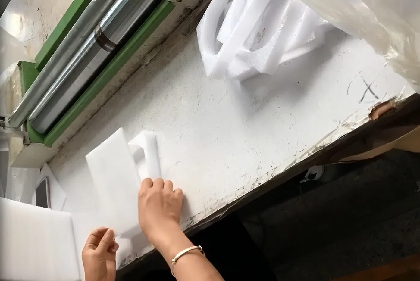 NGÀNH DÁN FOAM XỐP ĐỊNH HÌNH